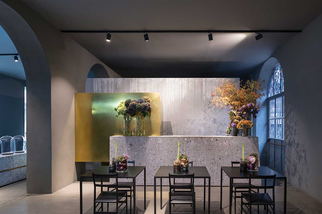 TYPES OF LIGHTING IN INTERIOR SPACE